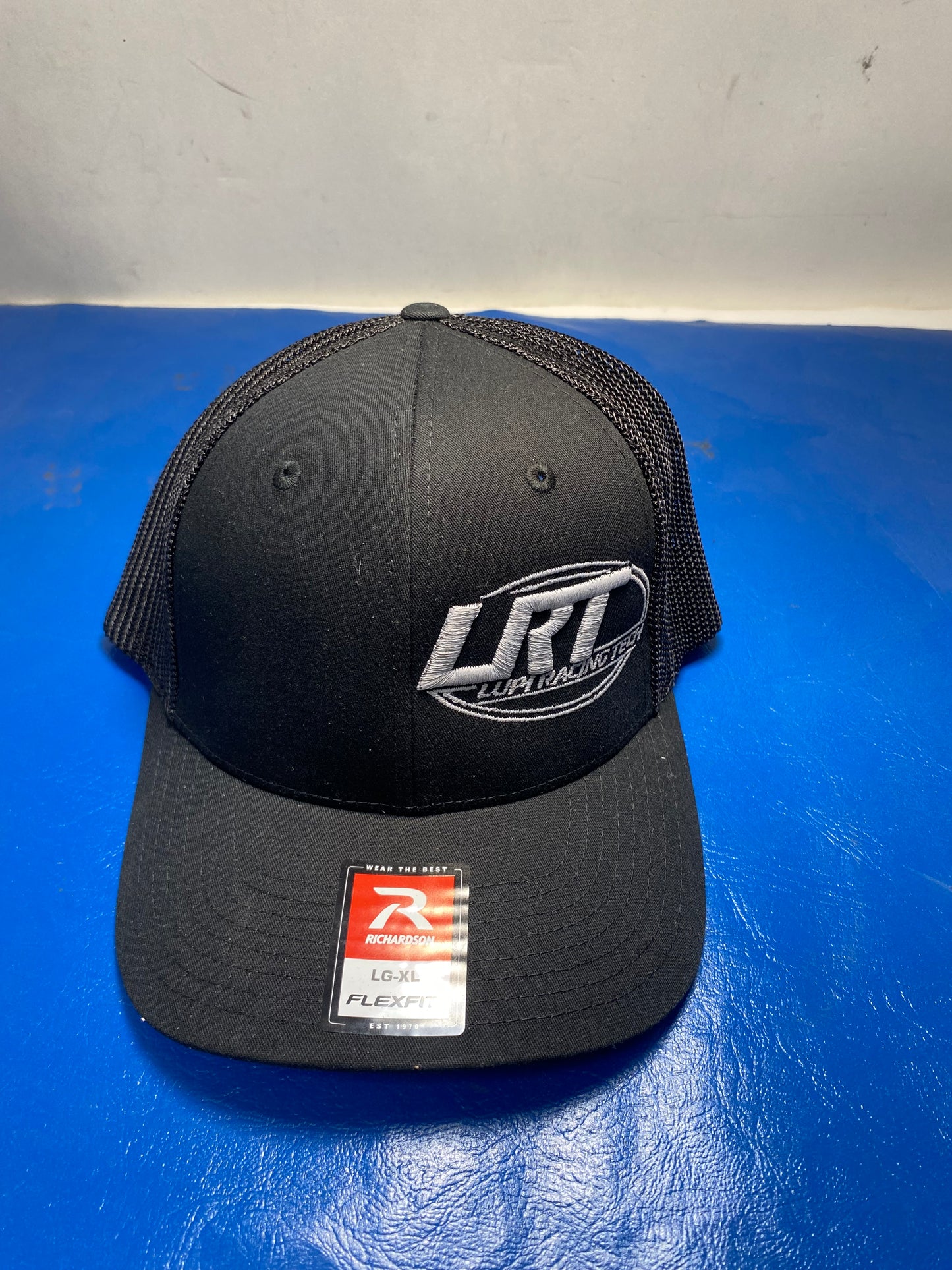 Flexfit mesh style hats