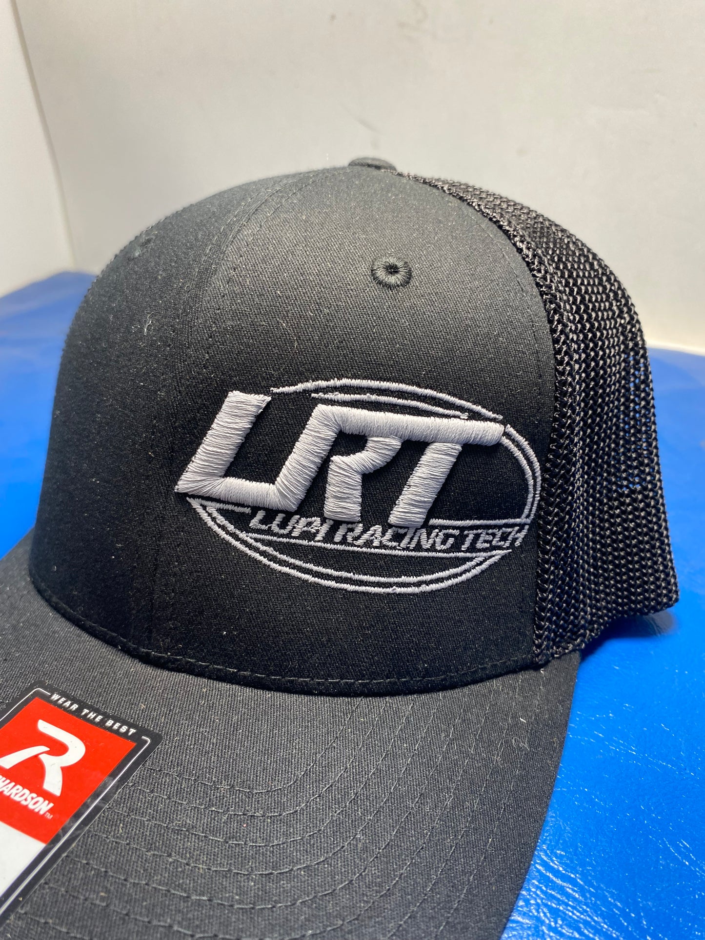 Flexfit mesh style hats